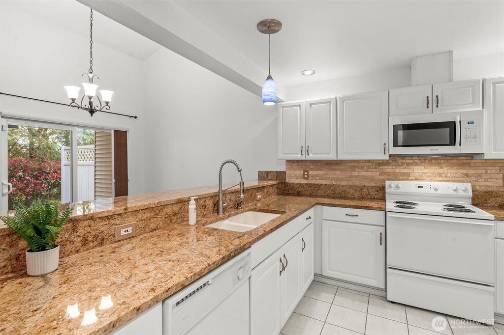Photo of 2026 S 368th Place, Federal Way, WA 98003 (MLS # 2357856)