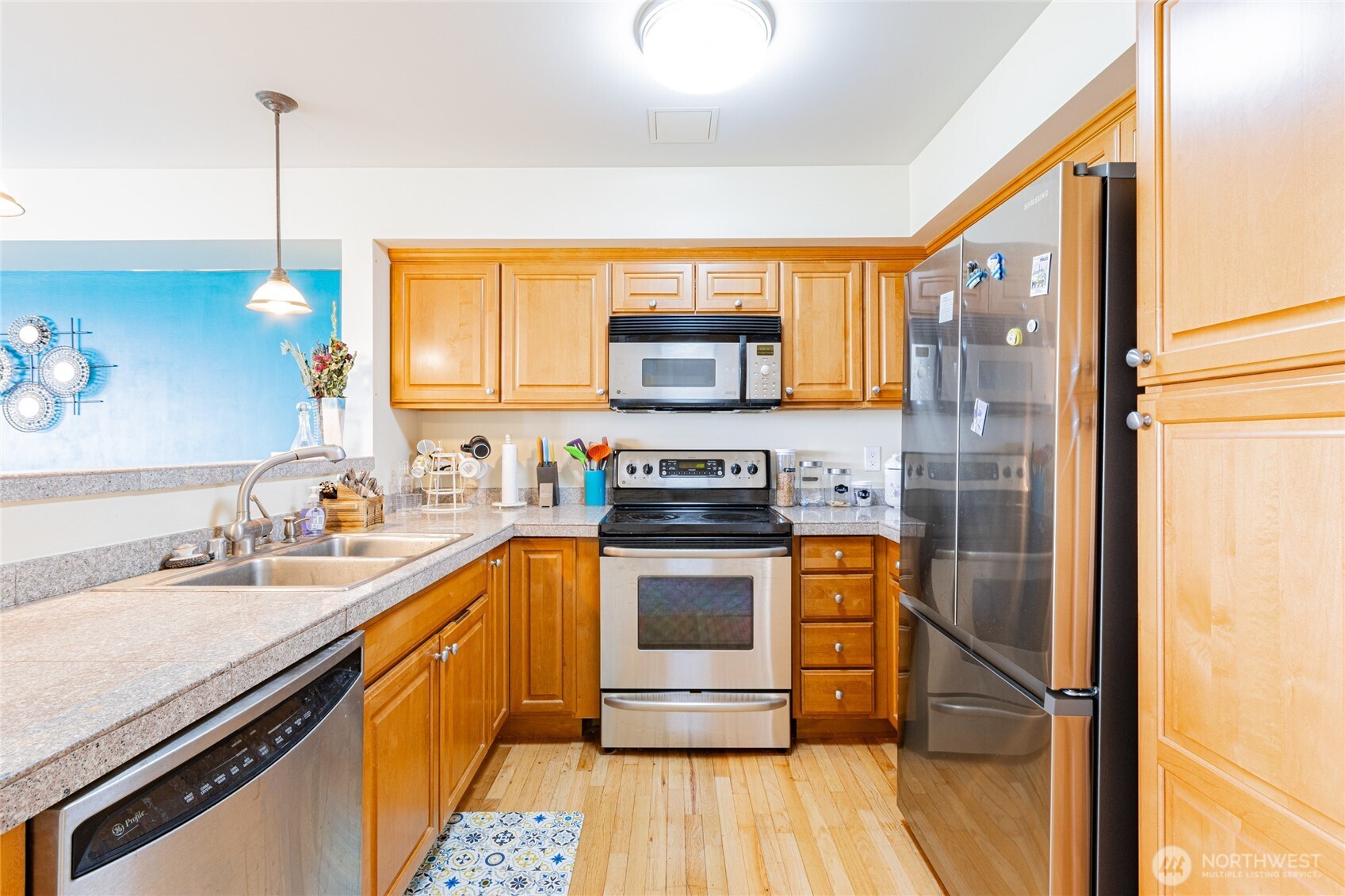 3201 Pacific Avenue 403