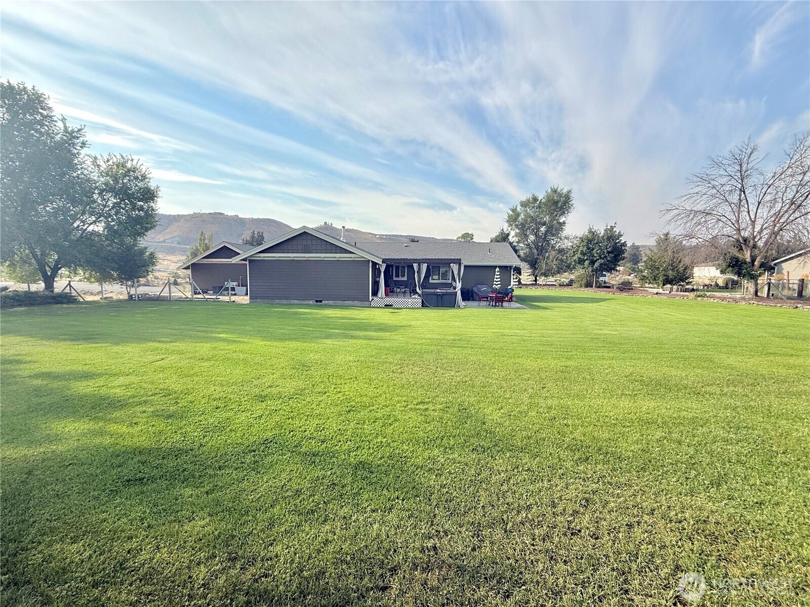 4 River Overlook Street