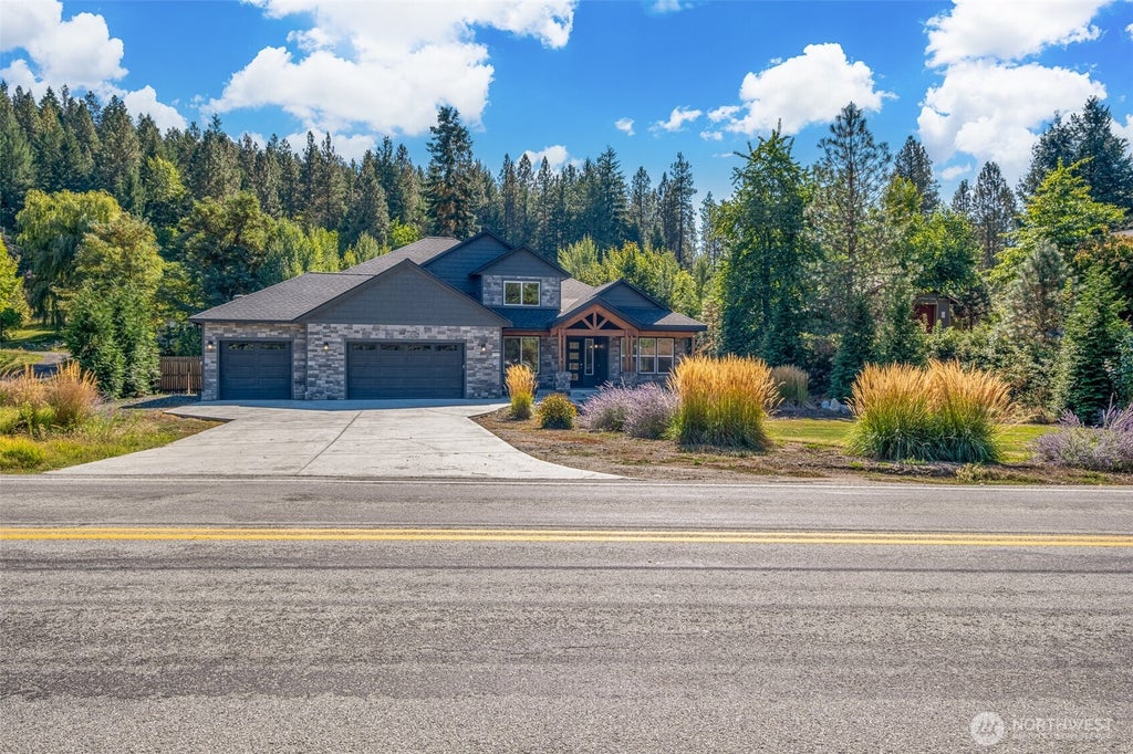 Photo of 9567 East Leavenworth Road RD, Leavenworth, WA 98826 (MLS # 2587310)