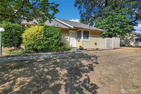 Photo of 4936 Cottage Lane SE, Lacey, WA 98503 (MLS # 2431925)
