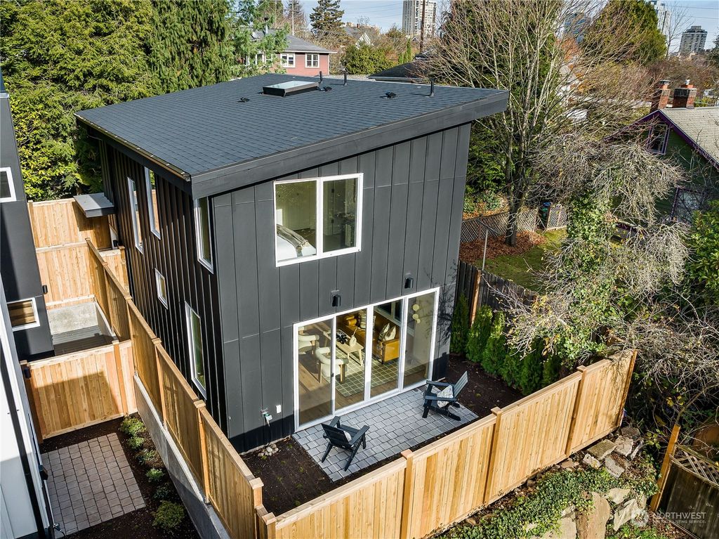Photo of 4220 Latona Avenue NE, Seattle, WA 98105 (MLS # 2312269)