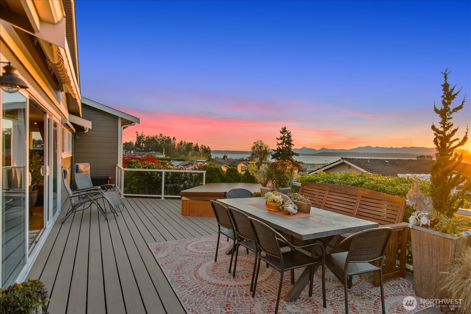 831 Northstream Lane