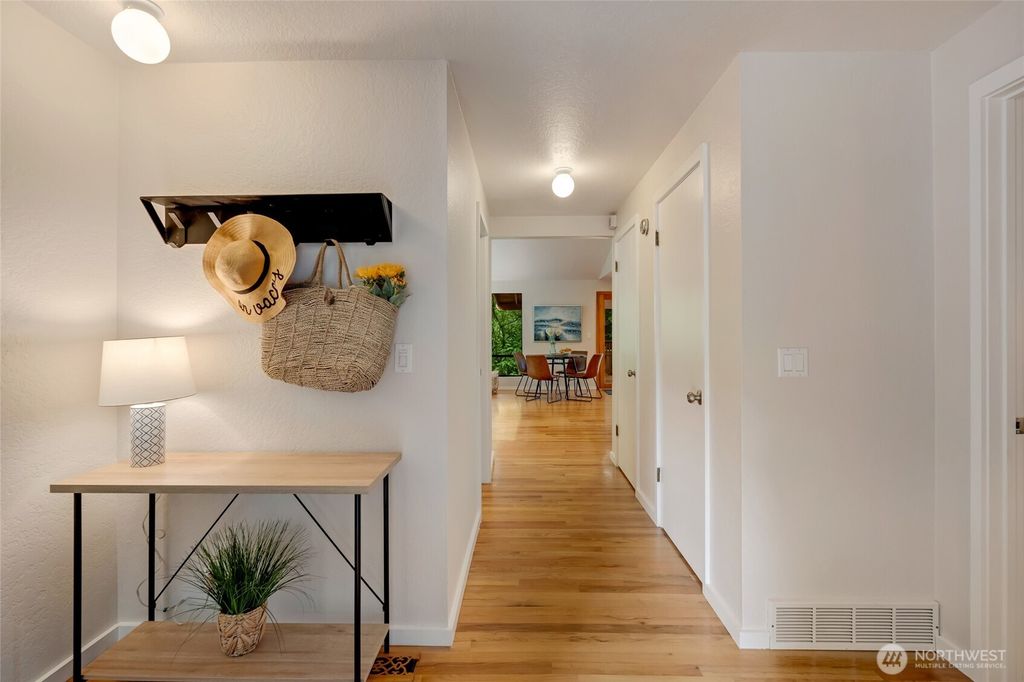 Photo of 6114 218th Street SE, Woodinville, WA 98072 (MLS # 2394352)
