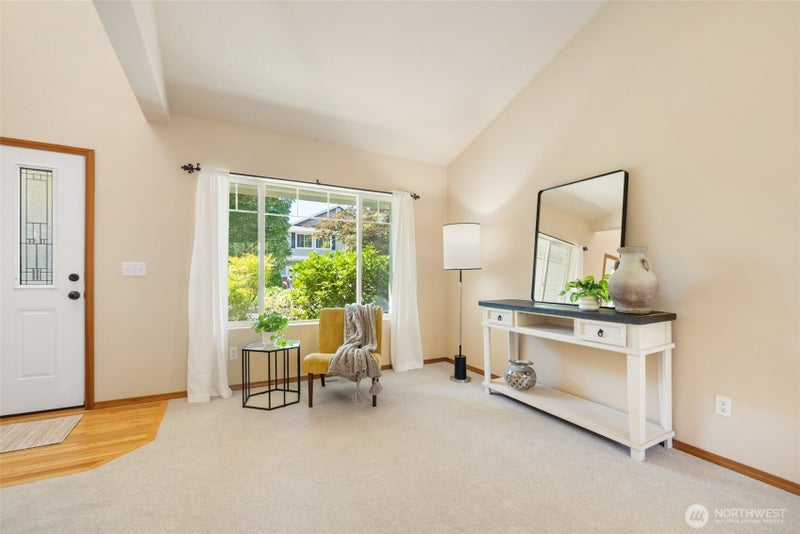 4523 SE Bakken Court