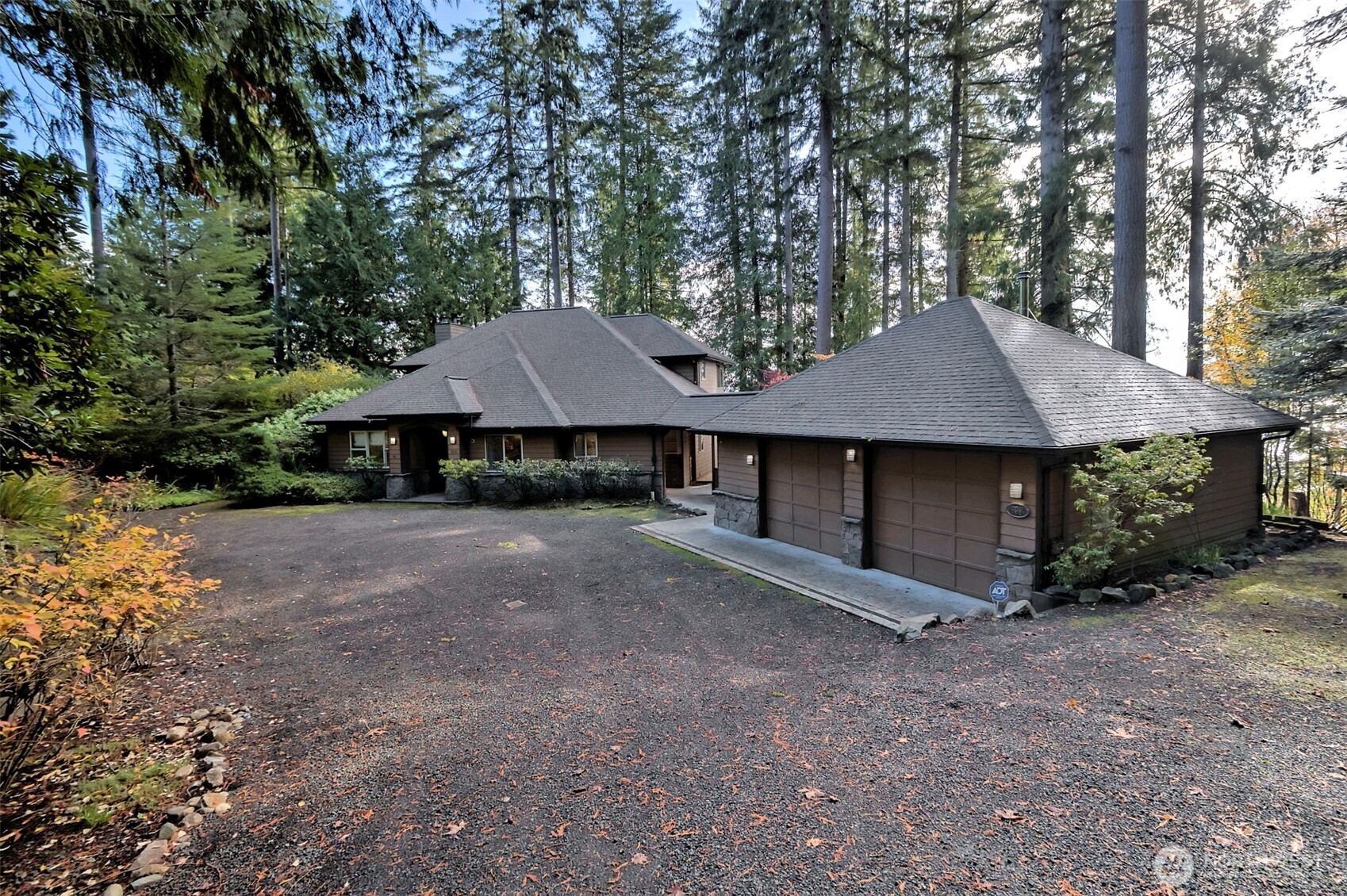 898 SE Dahman Road