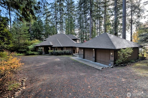 Photo of 898 SE Dahman Road, Shelton, WA 98584 (MLS # 2536535)