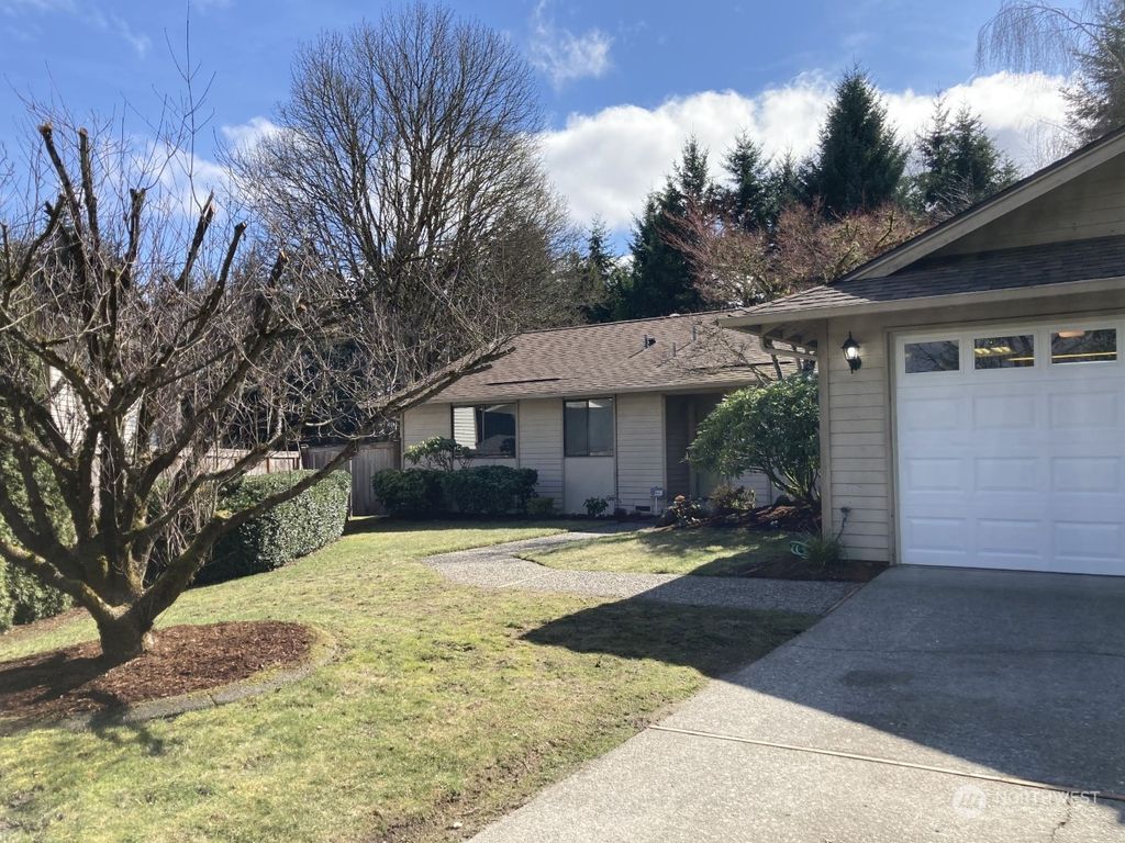 Photo of 6005 148th Circle NE, Redmond, WA 98052 (MLS # 2048800)