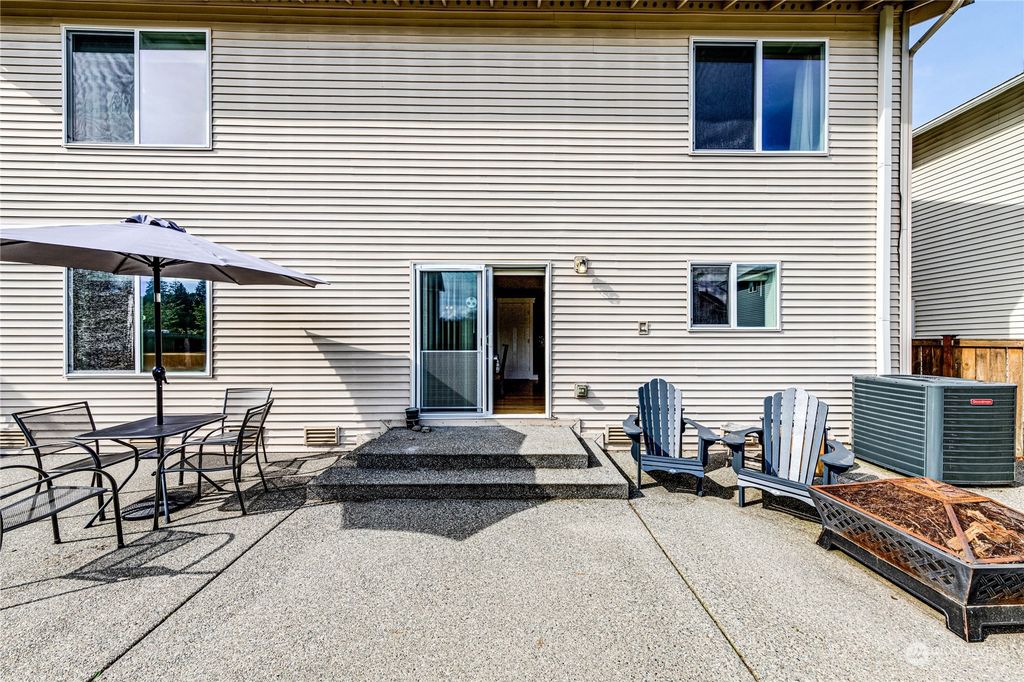 listing image 9361745031041440163