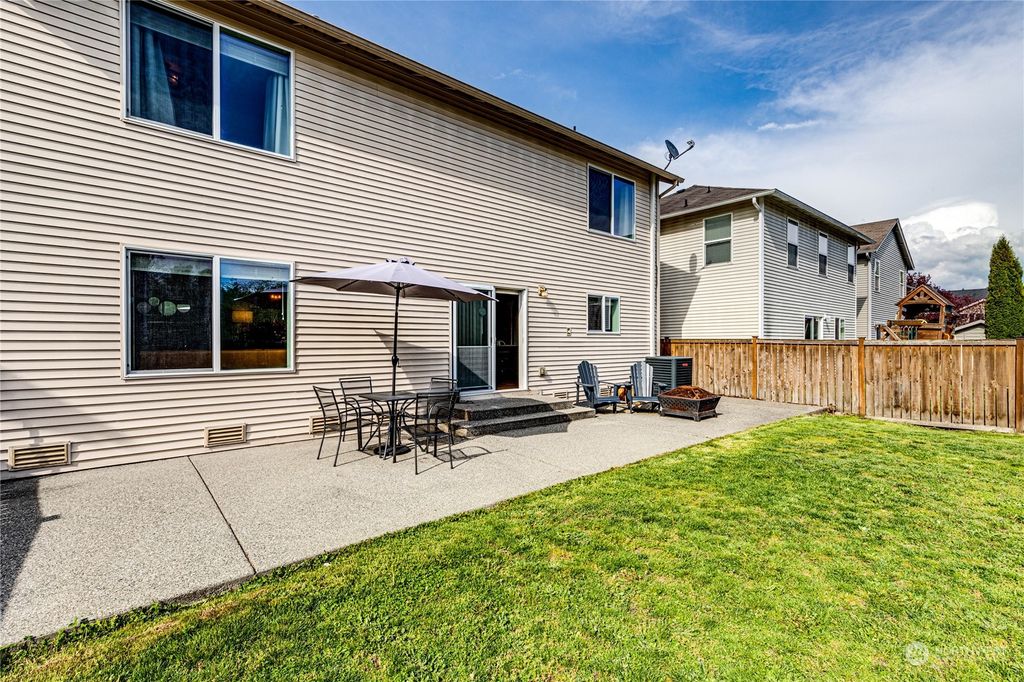 listing image 9364085752418685148