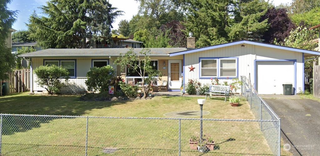 Photo of 1325 Lake Youngs Way SE, Renton, WA 98058 (MLS # 2258799)