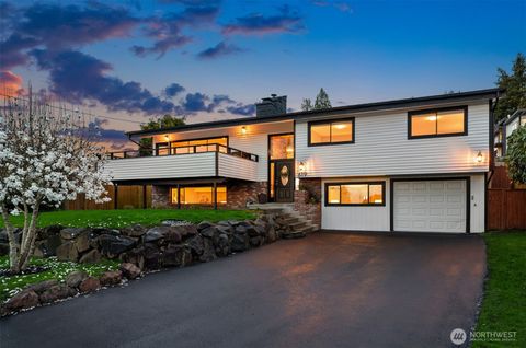 619 8th Avenue S, Edmonds, WA 98020 - MLS#: 2351379