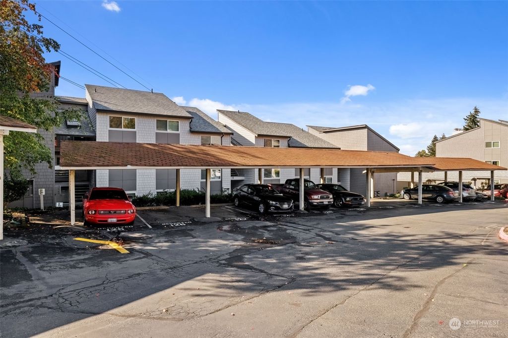 Photo of 2020 Grant Avenue S #L103, Renton, WA 98055 (MLS # 2299303)
