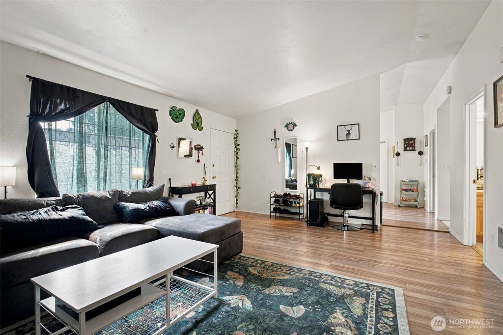 Photo of 1403 S 18th Avenue, Yakima, WA 98902 (MLS # 2581901)