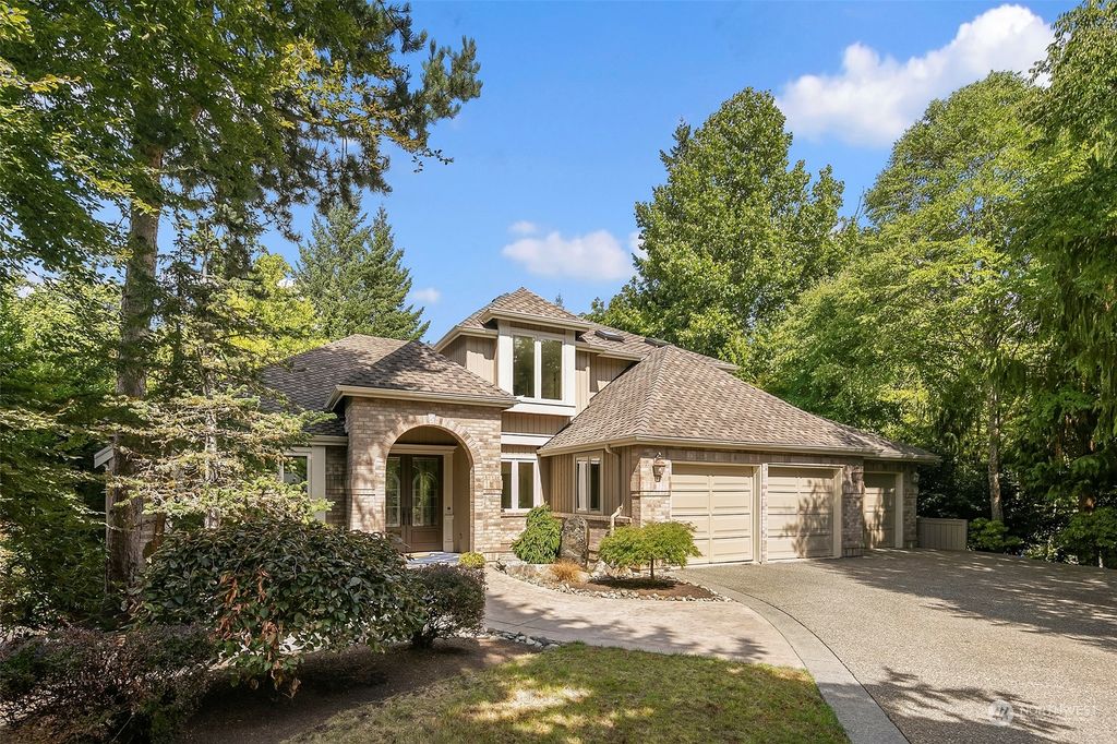 Photo of 5428 174th Place SE, Bellevue, WA 98006 (MLS # 2153493)