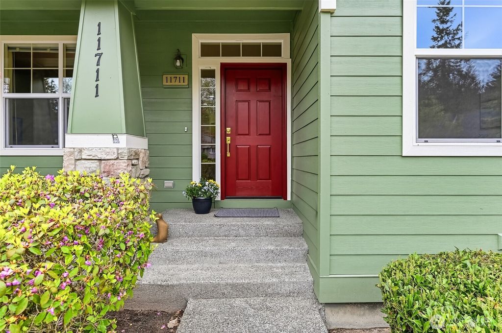 Photo of 11711 239th Avenue NE, Redmond, WA 98053 (MLS # 2509044)