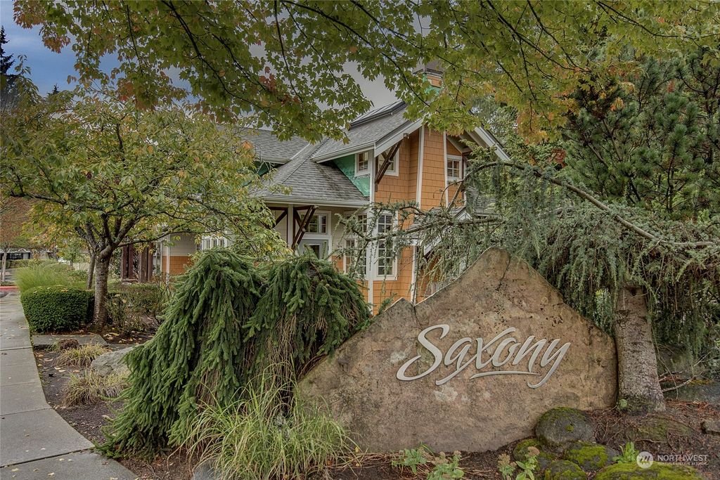 Photo of 501 225th Lane NE #G301, Sammamish, WA 98074 (MLS # 2170716)