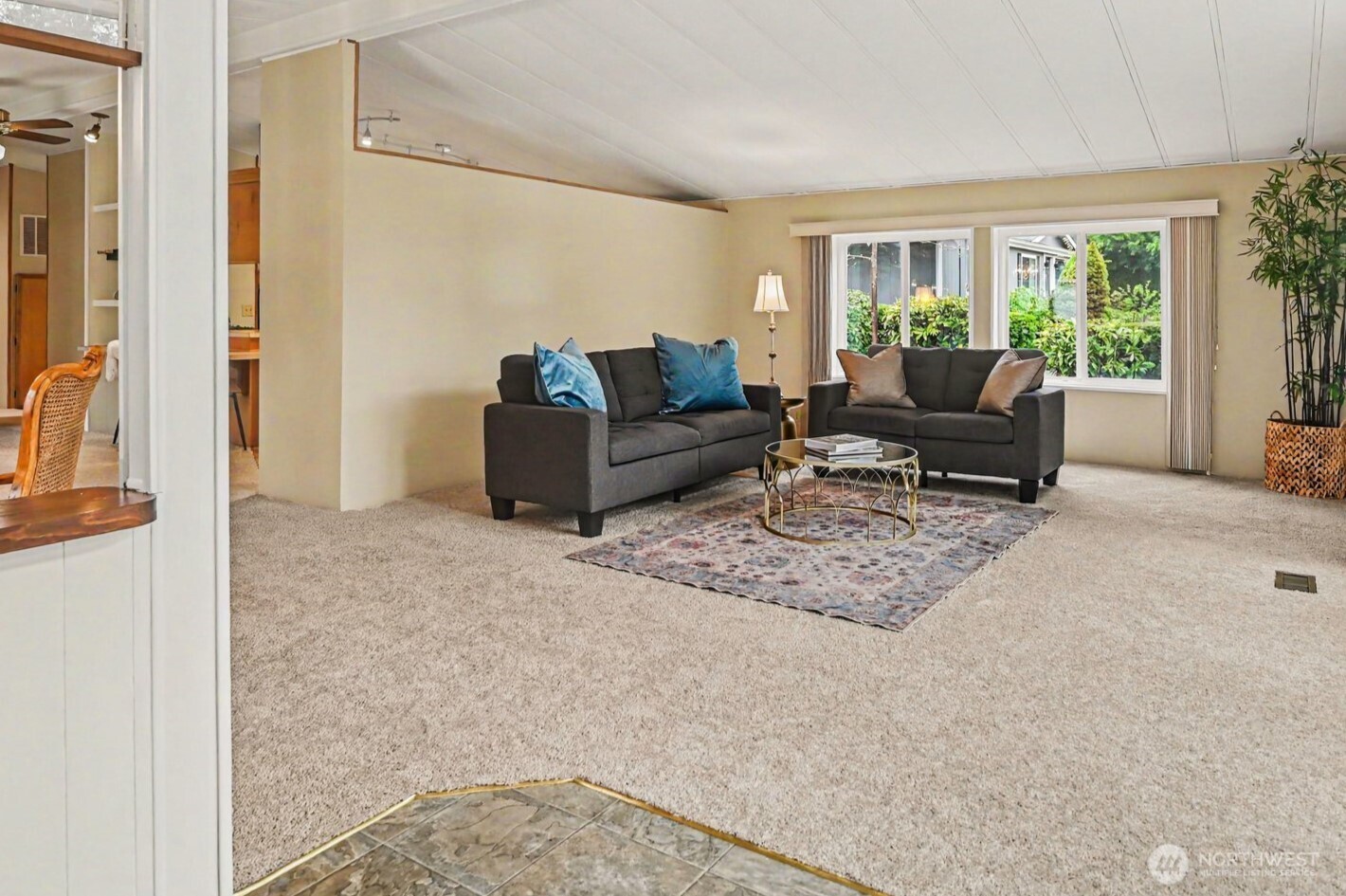 17308 Woodcrest Drive NE