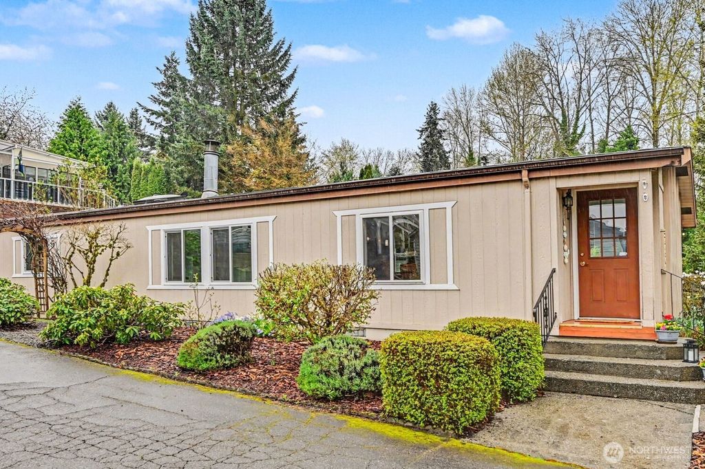 Photo of 17308 Woodcrest Drive NE, Bothell, WA 98011 (MLS # 2507936)