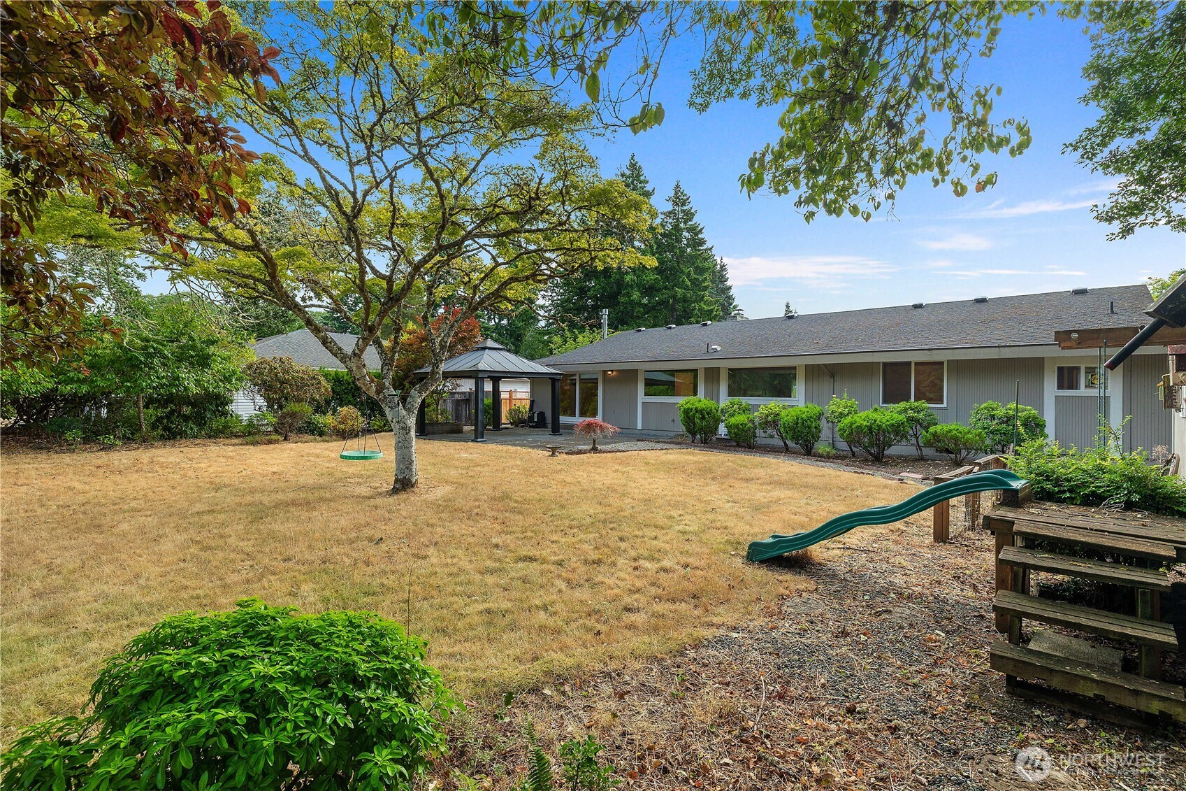8001 Sapphire Drive SW