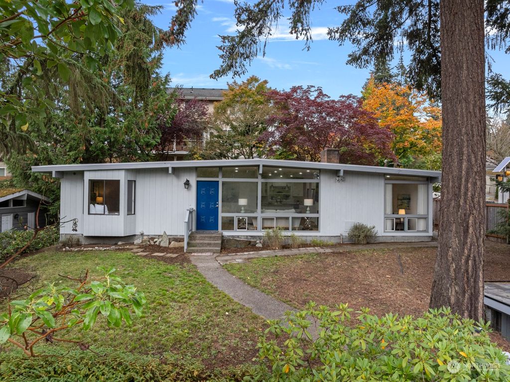 Photo of 15279 Densmore Avenue N, Shoreline, WA 98133 (MLS # 2303995)