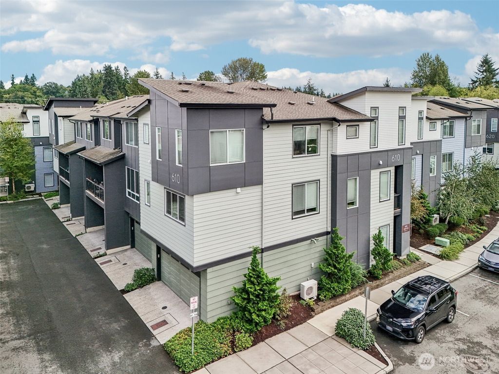 Photo of 610 237th Place SE #B, Bothell, WA 98021 (MLS # 2440630)