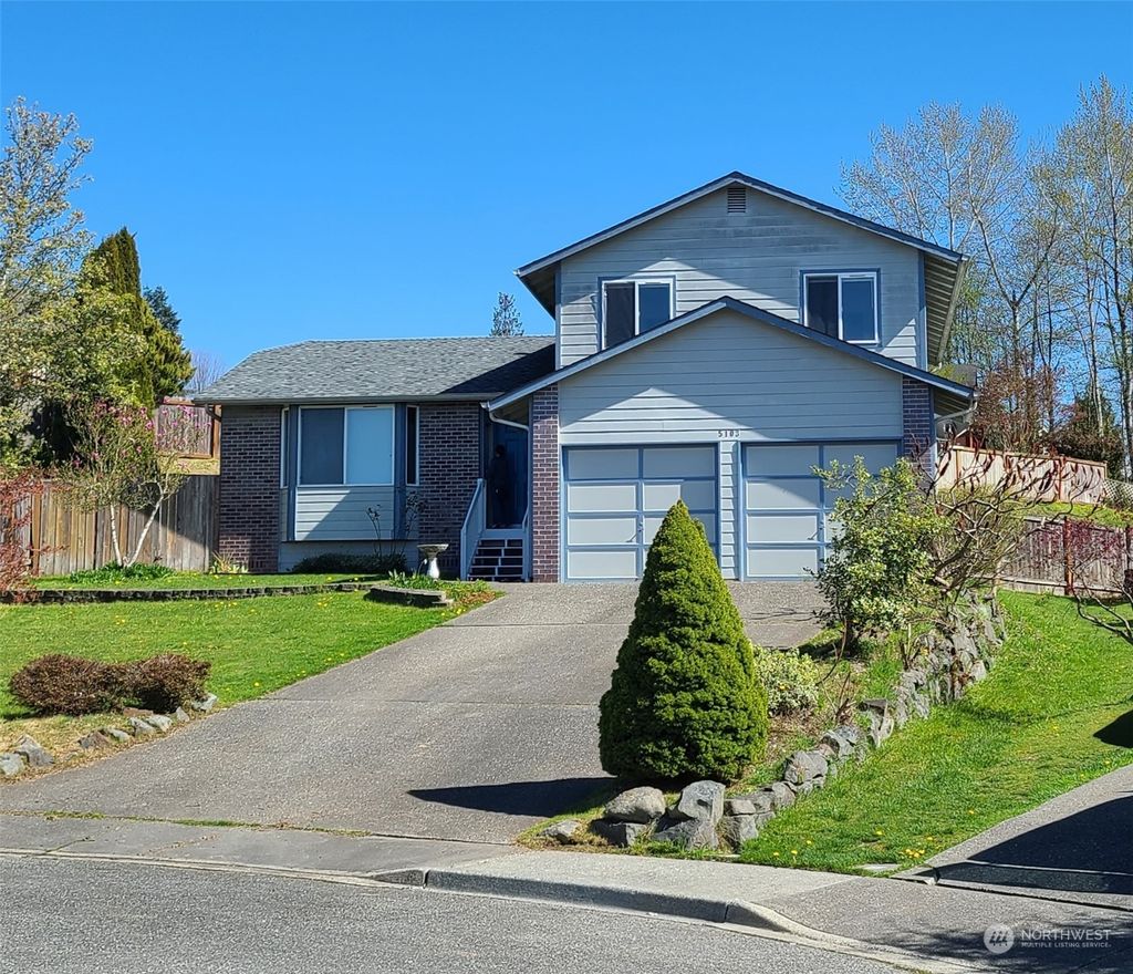 Photo of 5103 NE 69th Avenue, Marysville, WA 98270 (MLS # 2061985)