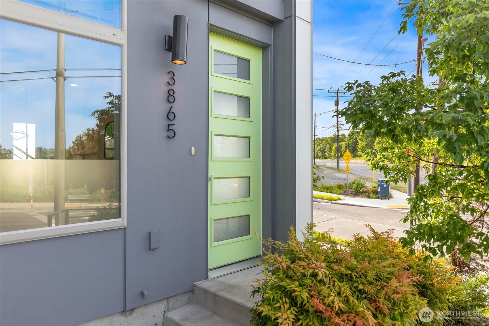 3865 Gilman Avenue W