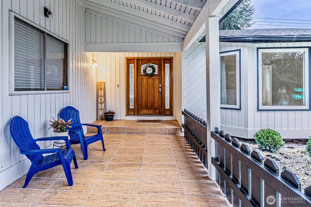 Photo of 2419 SW 319th Place, Federal Way, WA 98023 (MLS # 2475052)