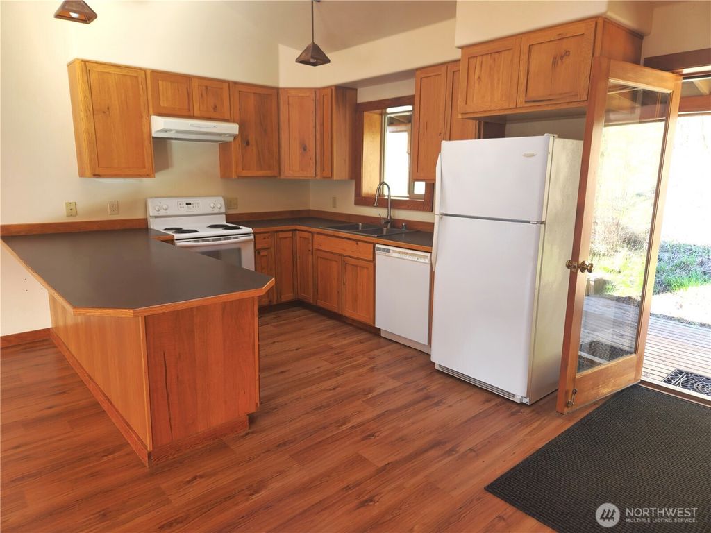 Photo of 60 E Wannacut Lane, Oroville, WA 98844 (MLS # 2510991)