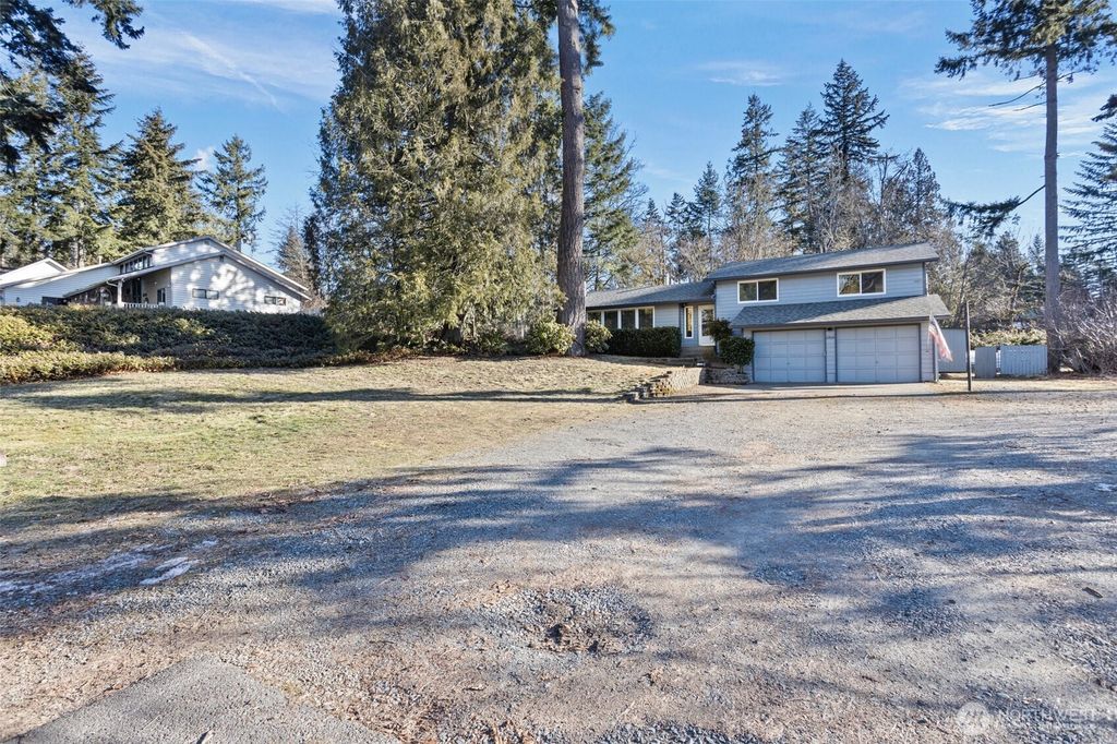 Photo of 27016 204th Avenue SE, Covington, WA 98042 (MLS # 2332076)