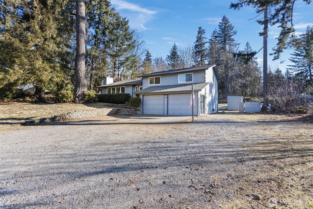 Photo of 27016 204th Avenue SE, Covington, WA 98042 (MLS # 2332076)