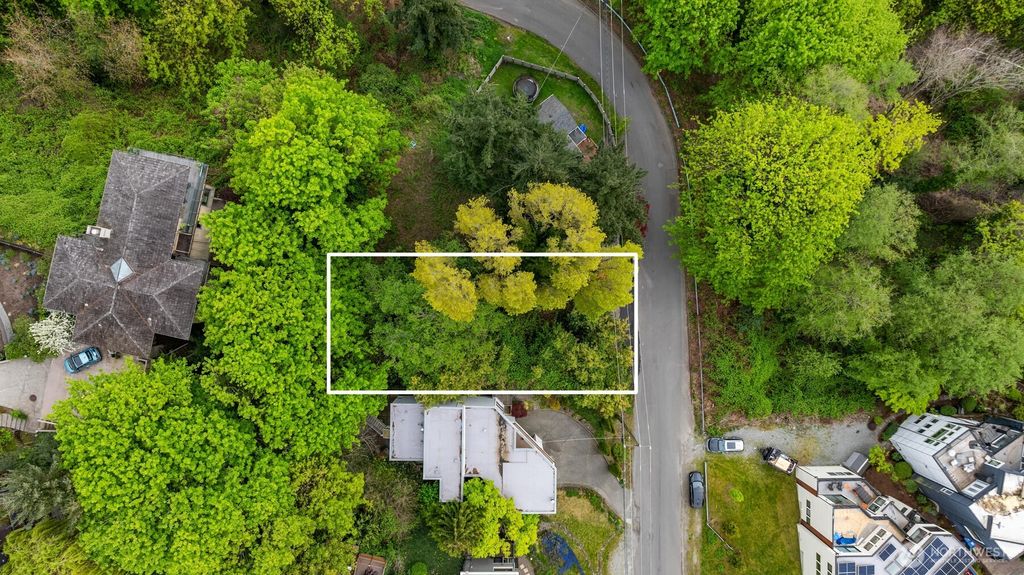 Photo of 1601 Ferry Avenue SW, Seattle, WA 98116 (MLS # 2513080)