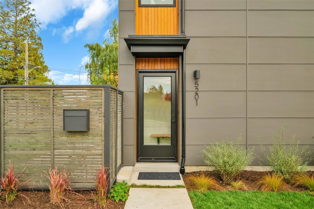 Photo of 5201 S Holly Street, Seattle, WA 98118 (MLS # 2595420)