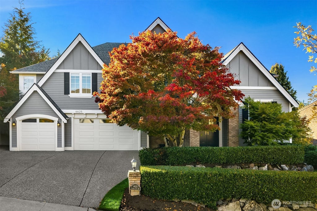 Photo of 6625 Fairway Ave AVE SE, Snoqualmie, WA 98065 (MLS # 2583195)