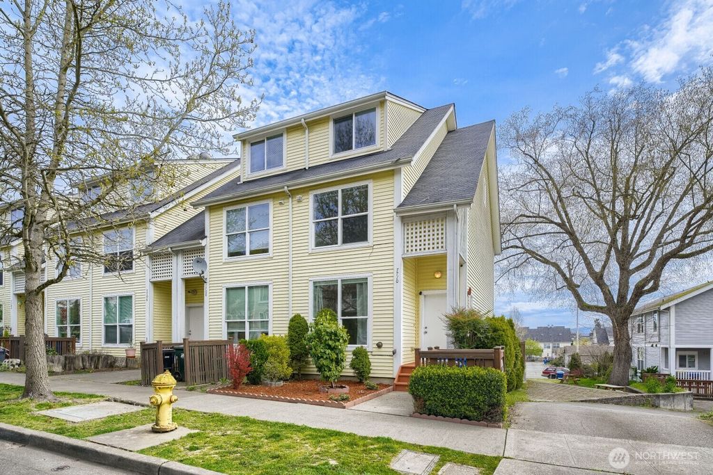 Photo of 7710 Chicago Court S, Seattle, WA 98118 (MLS # 2508577)