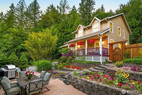 Photo of 755 Top Place, Sedro Woolley, WA 98284 (MLS # 2541950)