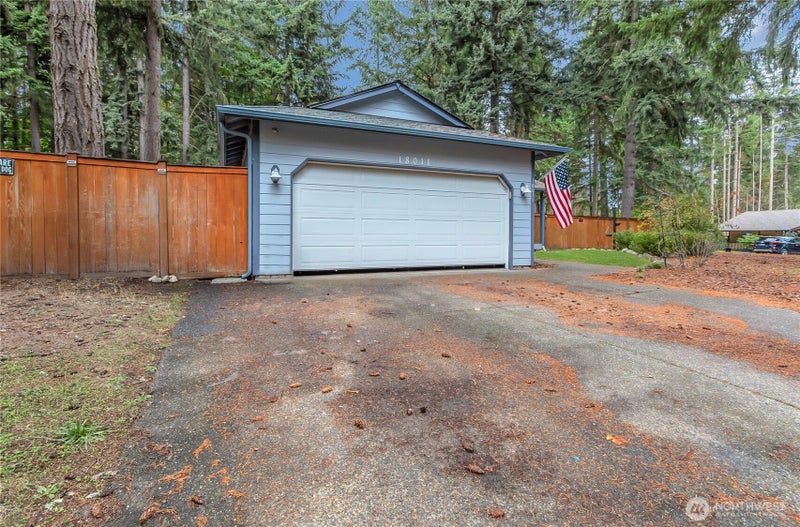 18011 Clear Lake Blvd SE