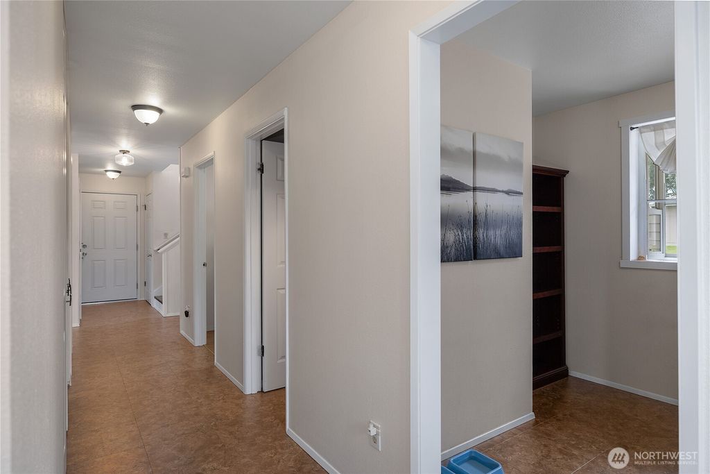 listing image 9363060430376081532