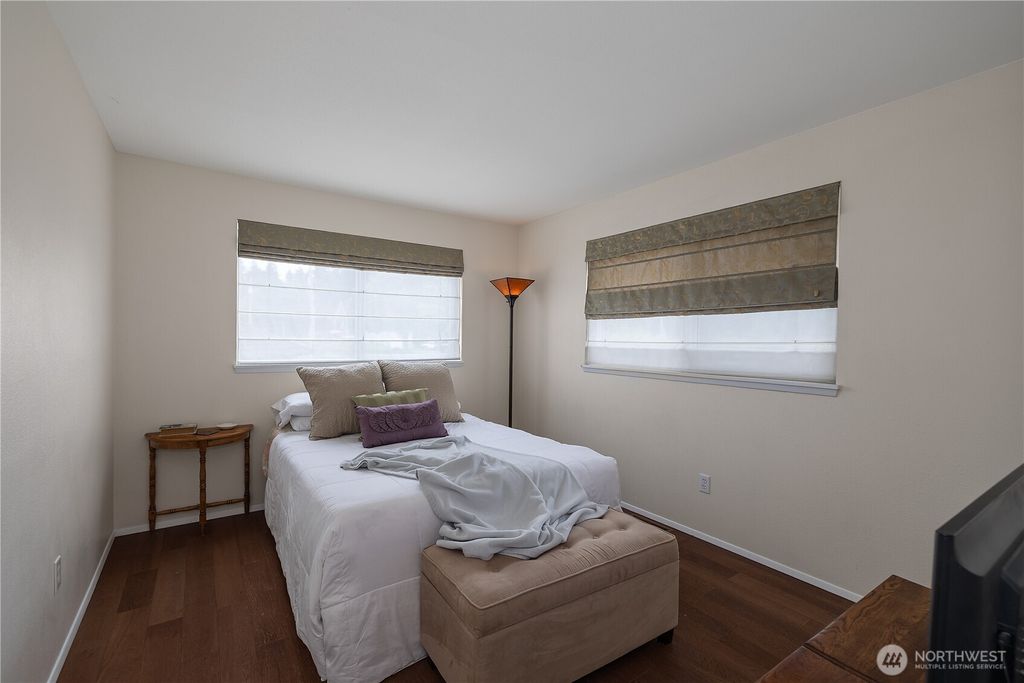 listing image 9368585926849318195