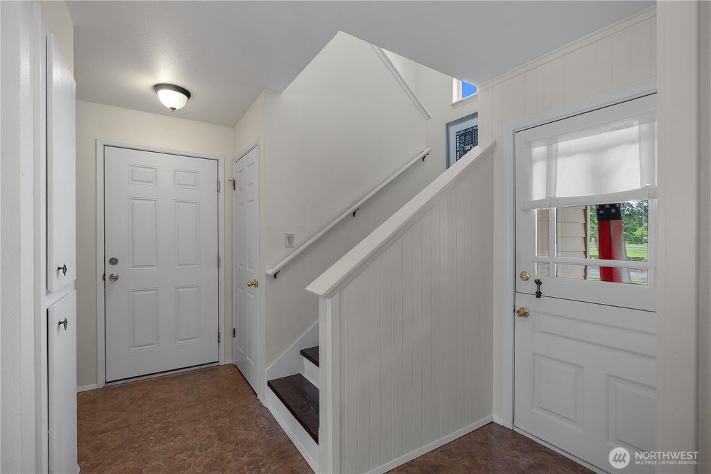 listing image 9361012883127732105