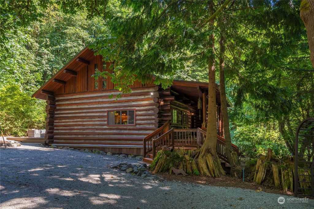 Photo of 26919 SE 146th Street, Issaquah, WA 98027 (MLS # 2306077)