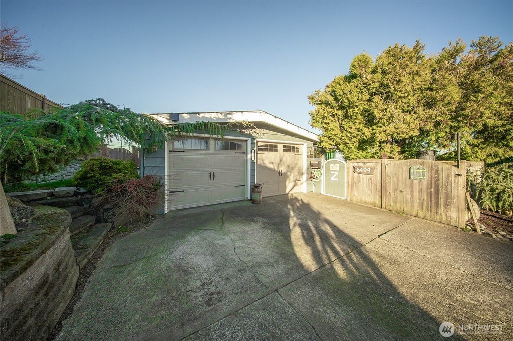 Photo of 6404 N Five Views Road, Tacoma, WA 98407 (MLS # 2486254)