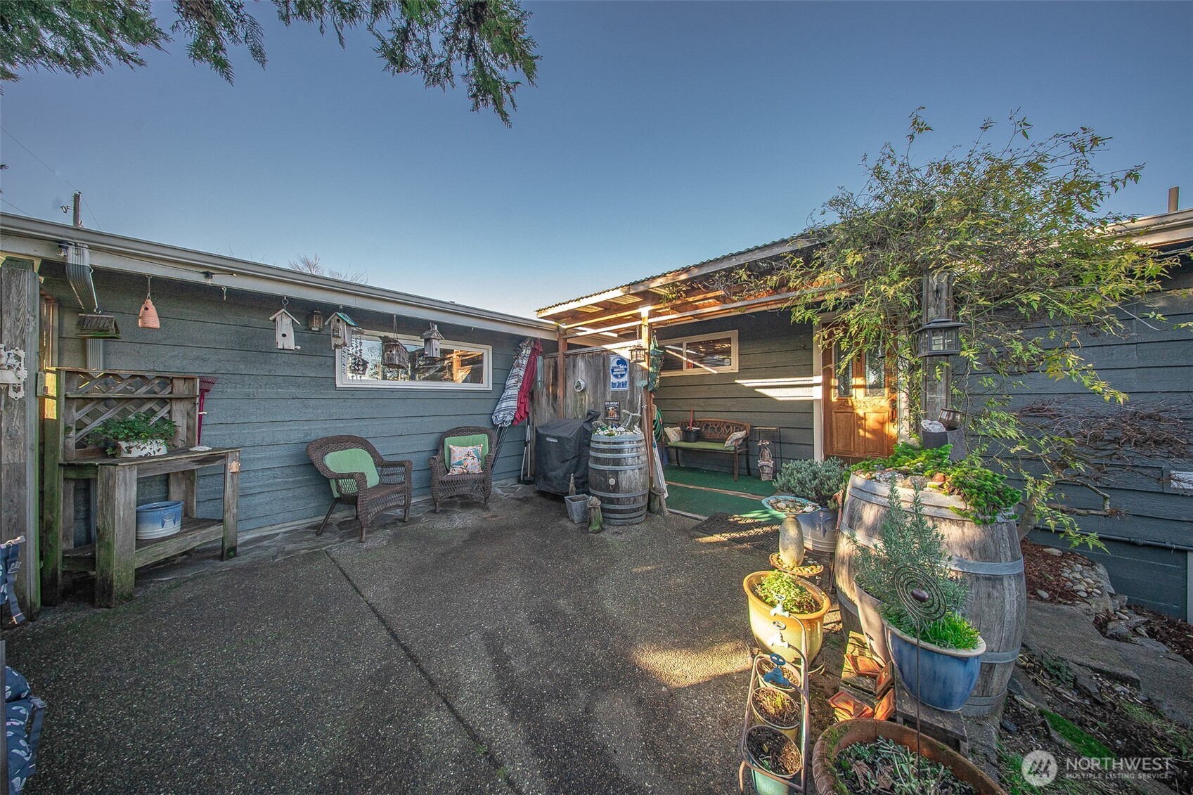 6404 N Five Views Road