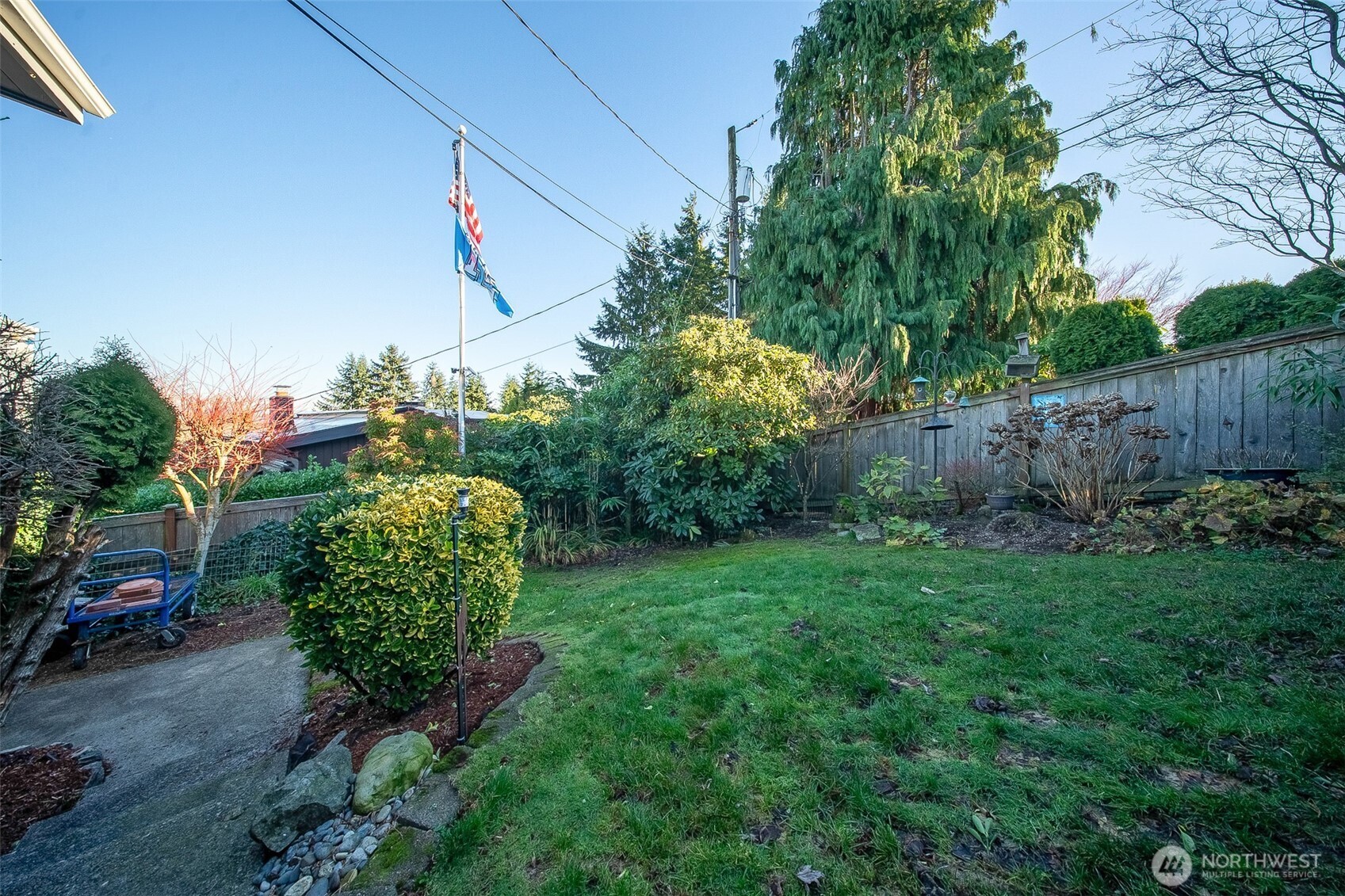 6404 N Five Views Road