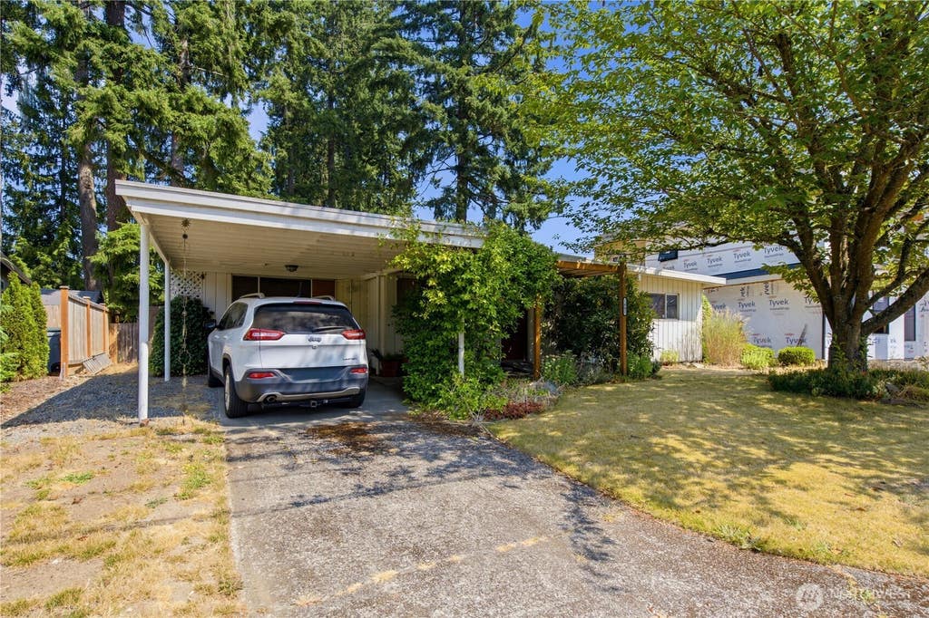 Photo of 1002 167th Place NE, Bellevue, WA 98008 (MLS # 2569209)