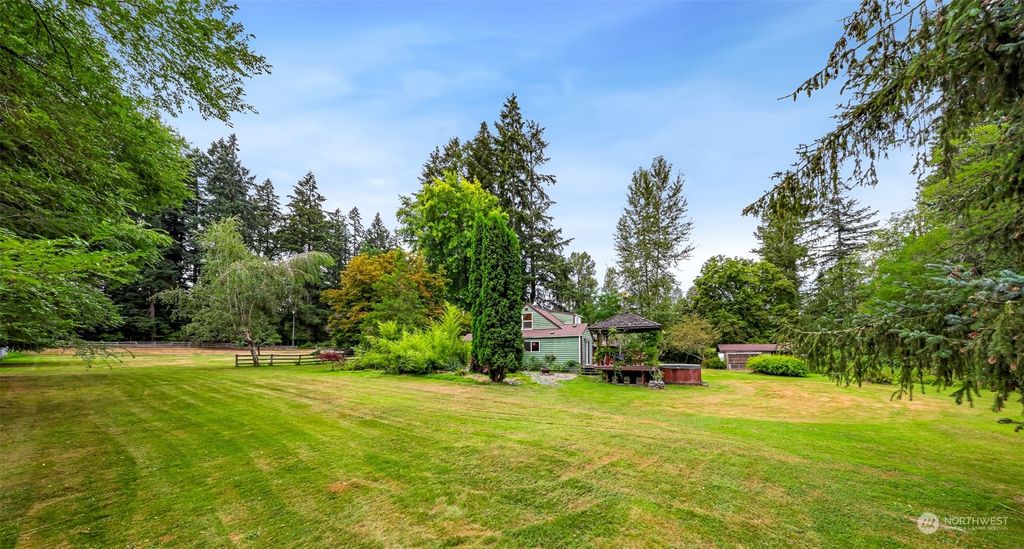 Photo of 21005 55th Avenue SE, Woodinville, WA 98072 (MLS # 2278622)