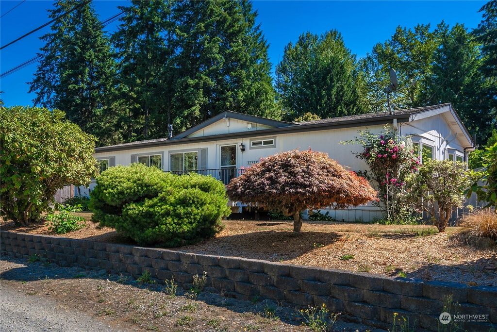 Photo of 37422 34th Avenue S, Auburn, WA 98001 (MLS # 2272087)