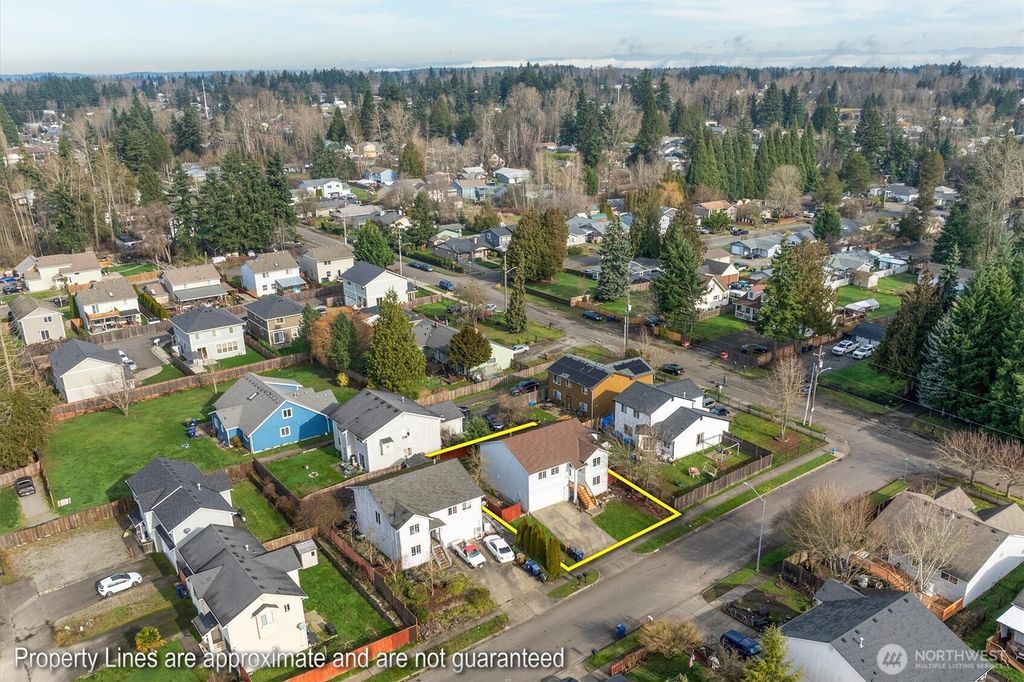 Photo of 139 E 92nd Street, Tacoma, WA 98445 (MLS # 2471818)