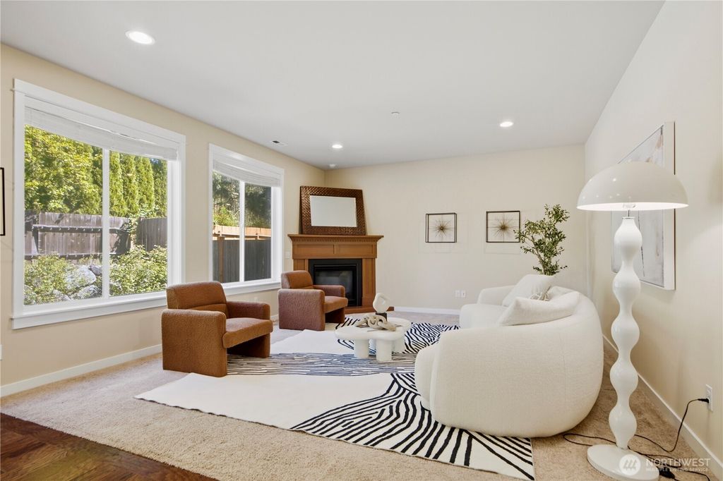 Photo of 7326 NE 201st Place, Kenmore, WA 98028 (MLS # 2513561)